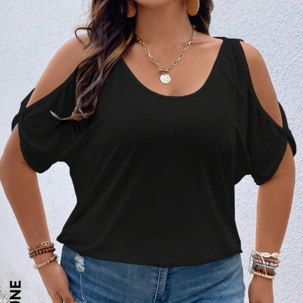 Size 1X cold shoulder batwing sleeve tew